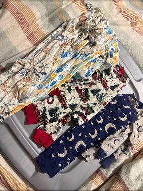 12-18m pajamas Kids Holiday and Moon Print Pajama Set - Blue, Red, Cream
